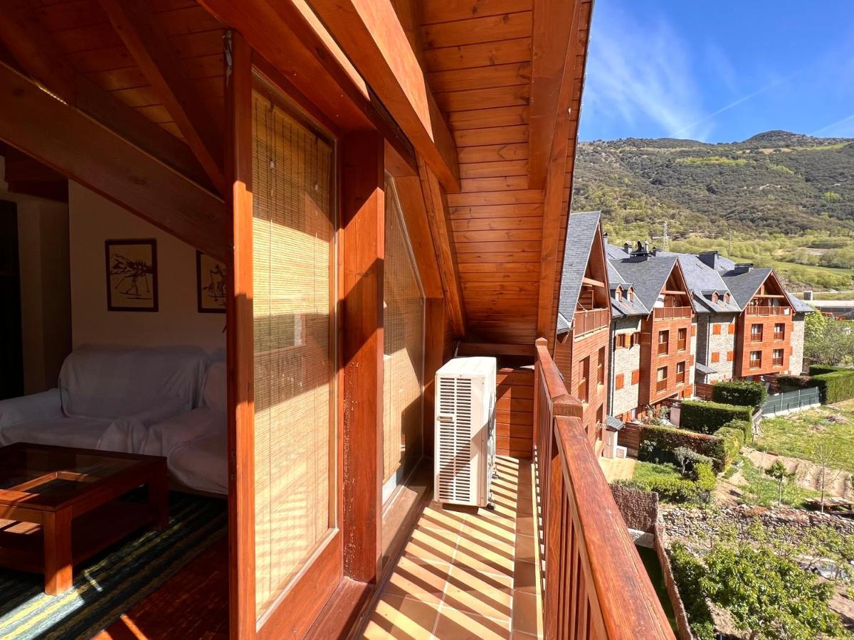 Apartament La Noguera - L'Amfitriona Rialp Exterior foto